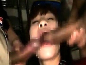 Asian amateur Ember loves to have sex